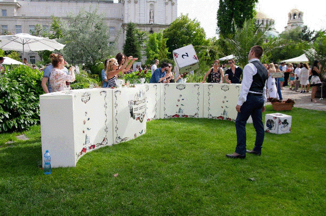 Hendrick's Odd Party 2016 (5) copy
