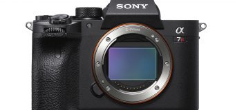 Sony представя фотоапарата Alpha 7R IV с първия в света пълноформатен 61,0-мегапикселов сензор