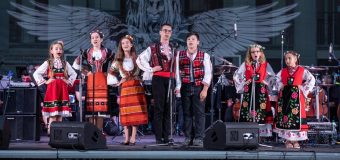 СОНИК СТАРТ  канят на коледен концерт на рок-група „Кикимора“